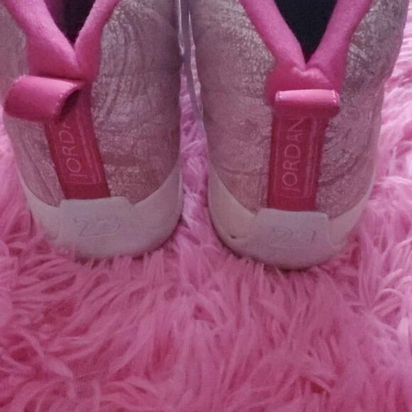 Jordan Retro 12 artic punch - Picture 3 of 5